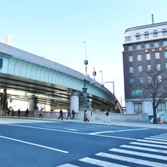 日本橋南詰東側