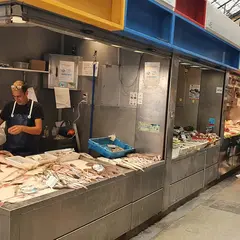 アタラサナス中央市場