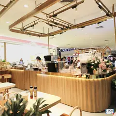 Brown Café ブラウン Mega Bangna