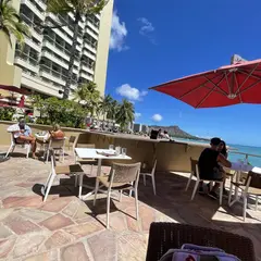 The Edge of Waikiki