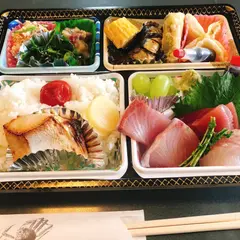 加夢居
