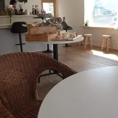 cafe light
