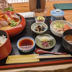 旬菜割鮮なかなか室家