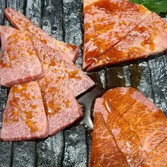 たじまや