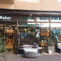 R Baker 武蔵小杉店