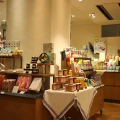 山形屋食堂・喫茶２号館アフタヌーンティー・ティールーム