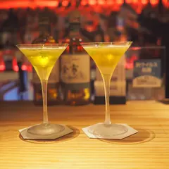 BAR KANADE