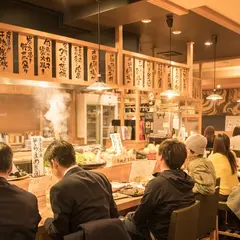 成田 居酒屋 月の家｜個室 宴会 大人数 飲み屋 焼き鳥 釜めし 串カツ 飲み会 ランチ 昼飲み 昼宴会 日本酒 restaurants