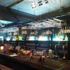 Bar Stay Gold