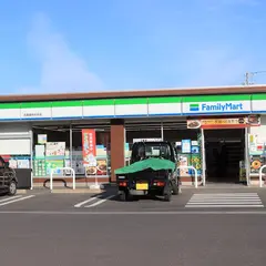 ファミリーマート 志摩国府の浜店