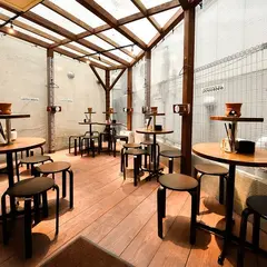 博多ホームラン食堂