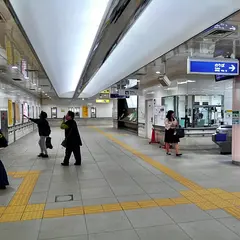 青葉通一番町駅