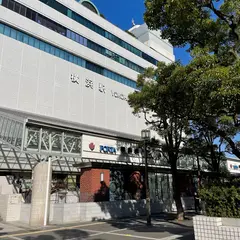 横浜駅東口