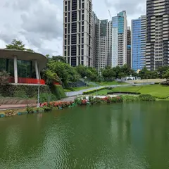 秋紅谷