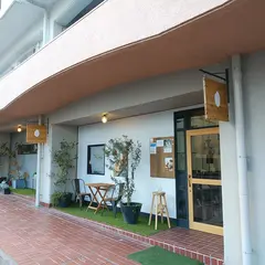 コウジラボパタジェ