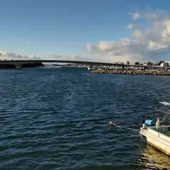 二見港