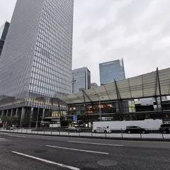 東京駅八重洲口