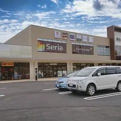 Seria シーマークスクエア店