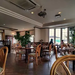 カフェ ド ブランツェ