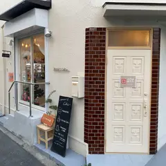 珈琲とマカロンのカフェ maru's cafe