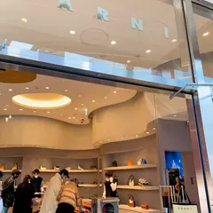 マルニ表参道店