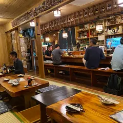 地酒と地産料理 花咲/ランチ/沖縄料理/居酒屋/泡盛/飲み比べ/豚しゃぶ
