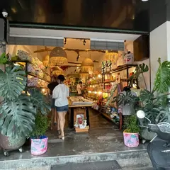 Saigon Kitsh