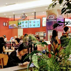A&W 浦添パルコシティ店