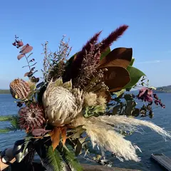 Pearl Bay Cafe & Flowers