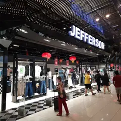 クイーンズベイモール