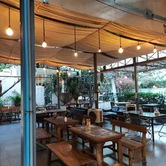 Puangkaew プワンゲーオ