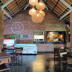 Green Kubu Cafe