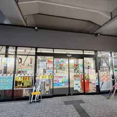 セブンイレブン ハートインJR梅小路京都西駅前店