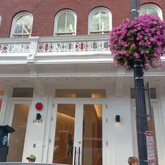 Glossier DC