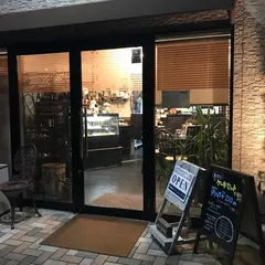 Cafeユトリエ