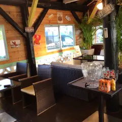 Sea Side Cafe & Bar BuLL's