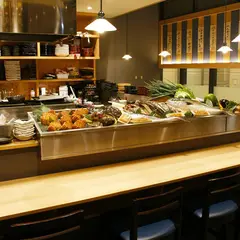 魚吉 本店 | 札幌 居酒屋 | 人気 有名 宴会 美味しい カニ 海鮮 ランチ