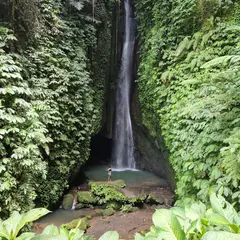 Leke Leke Waterfall