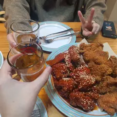 BBQ Olive Chicken Cafe