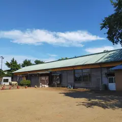 旧岡田小学校女化分校校舎