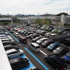 ところざわサクラタウン駐車場