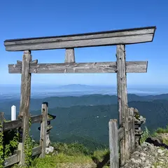 三吉神社奥宮