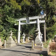 新殿神社