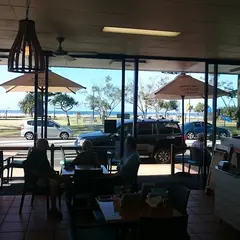Cafe Kirra