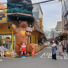 Changsindong Stationary and Toy Street