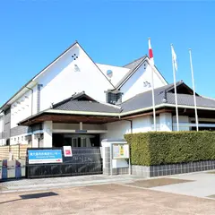 東大阪市民美術センター