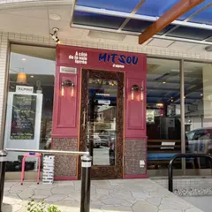 A cote de la voie ferree MITSOU(ア コテ ド ラ ヴォワ フェレー ミツ)