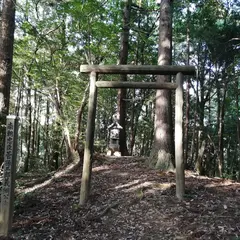 義綱神社