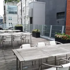 B.パティセリー