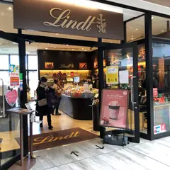 リンツ ショコラ カフェ 三井アウトレットパーク 横浜ベイサイド店